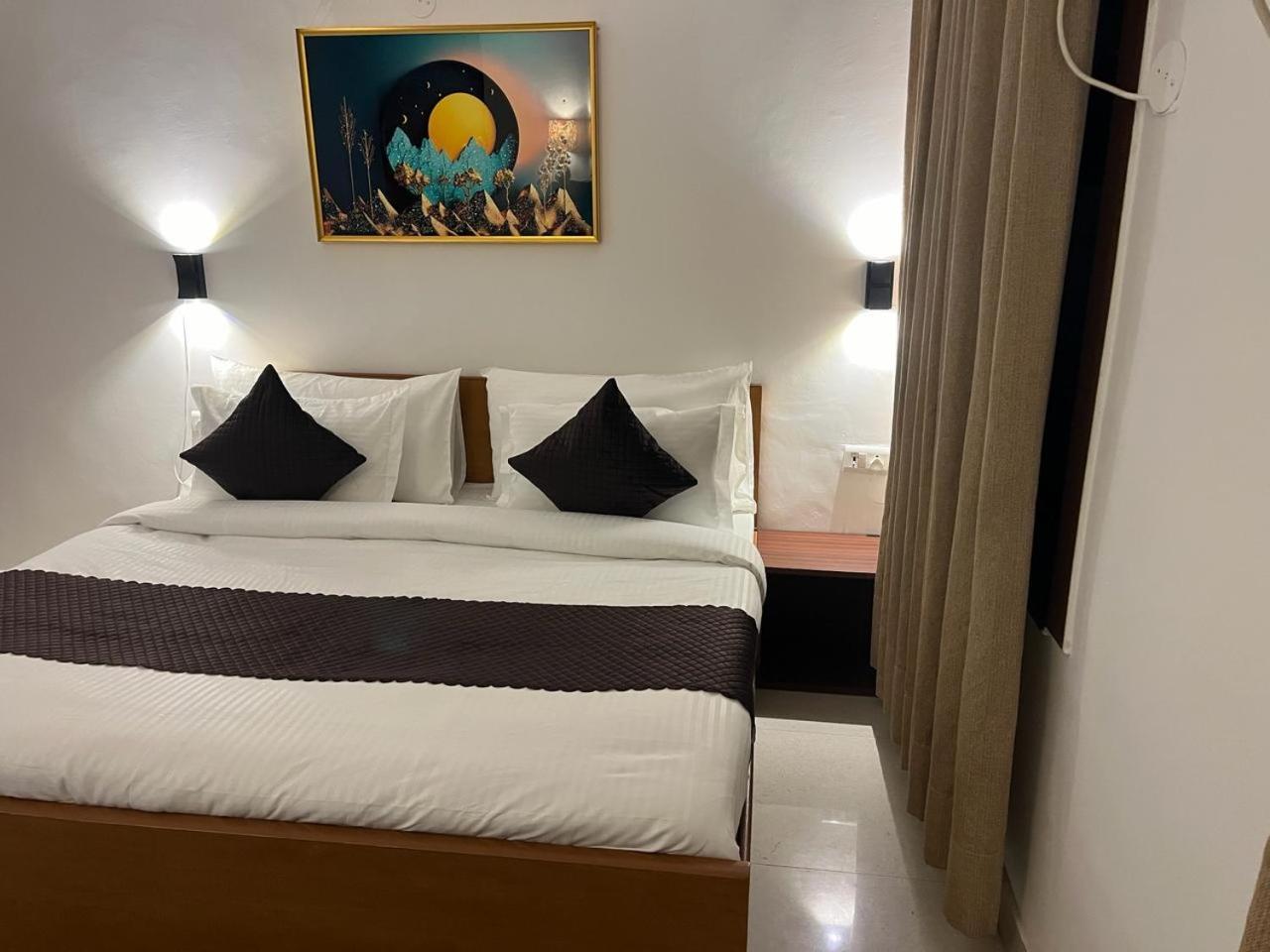 Aura Luxury Studio I Couple Friendly I Near Golf Course Road, Sector 57, Gurgaon Exteriör bild