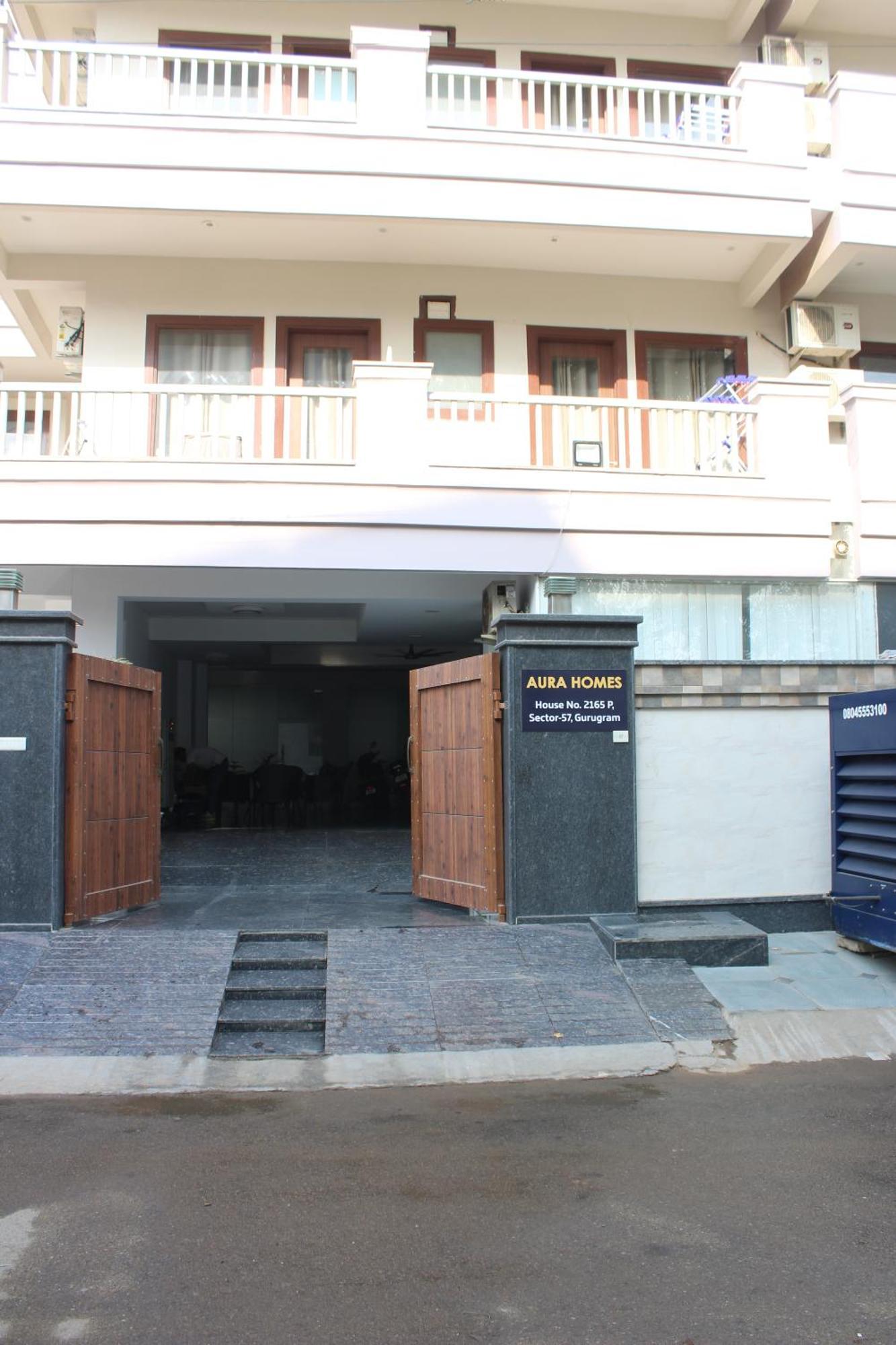 Aura Luxury Studio I Couple Friendly I Near Golf Course Road, Sector 57, Gurgaon Exteriör bild